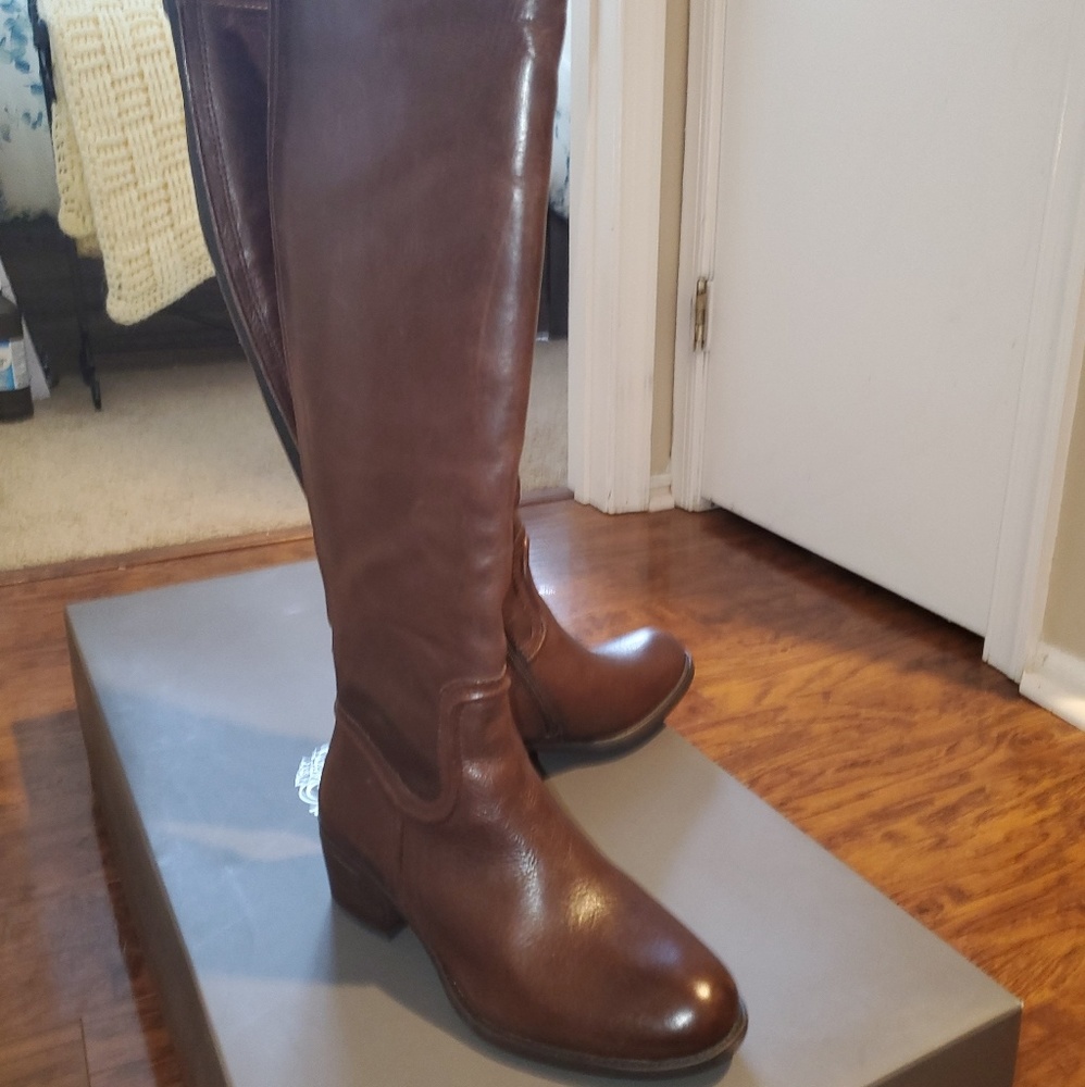 Vince Camuto boots